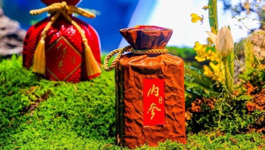 解放军轰-6K挂弹有怎样的威慑力,2025年香港正版免费资料,权威独家讨论与热门话题_创意版V13.26